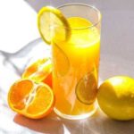 Дієтологи розповіли, чому не можна пити апельсиновий сік зранку