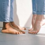 Пітливість ніг: кілька ефективних способів, які допоможуть позбутися від неприємного відчуття