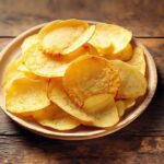 Як правильно їсти чипси: шкода для здоров’я буде мінімальною