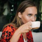 Міф чи факт: кава може бути причиною випадіння волосся у жінок