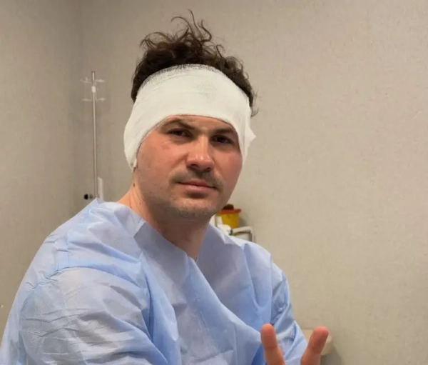 Женя Кот переніс операцію і показався з перев’язаною головою: танцюрист розповів про свій стан