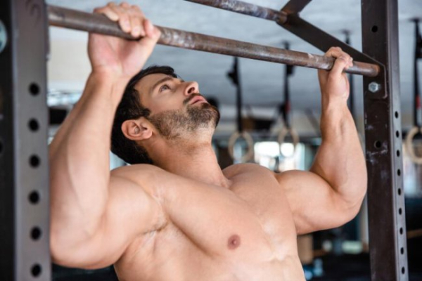 Як правильно підтягуватись на турніку?