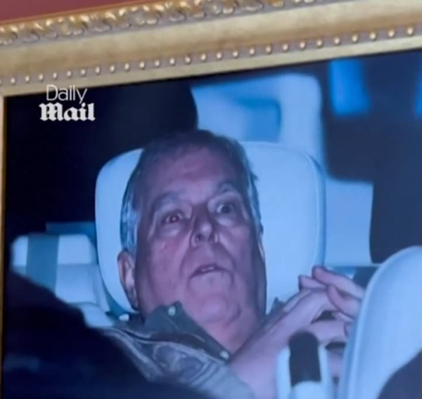 Скандальне фото екс-принца Ендрю, зроблене після затримання, з’явилося в Луврі.