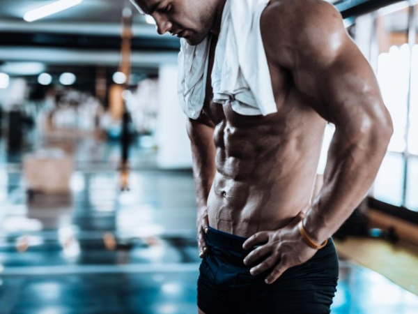 10 універсальних вправ із власною вагою