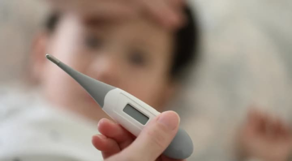 Що робити, коли у малюка жар – рекомендації лікаря