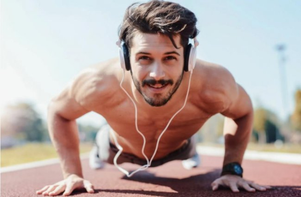Тренування під музику: як улюблені пісні допомагають прийти у форму