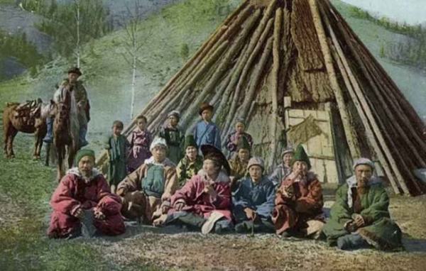 Хто такі алтайці?
