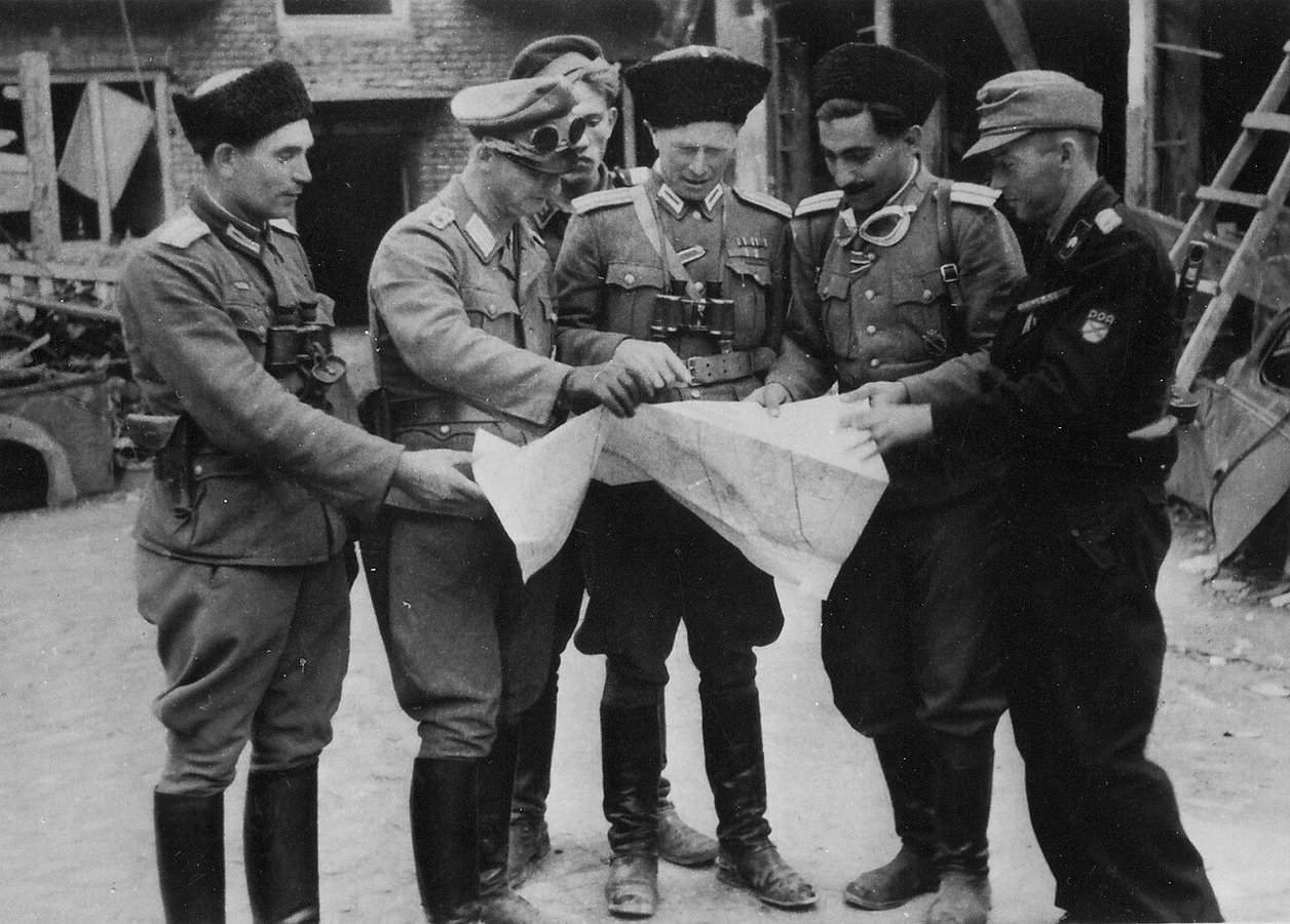 Warsaw_Uprising_-_Kaminski_(1944)