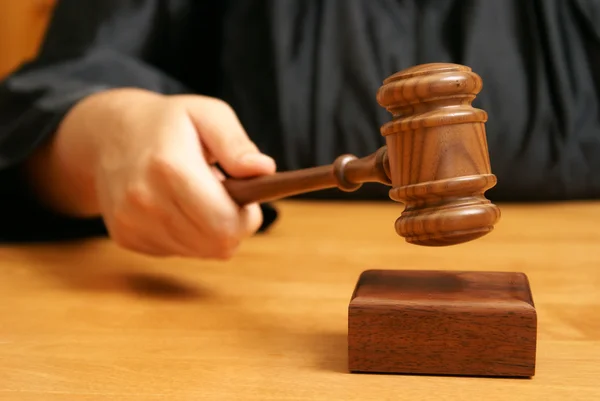 Побив майстра лісу через зрізану сосну: як покарали волинянина