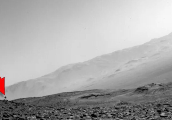 Сліди на Марсі: Curiosity показав фото відбитків на поверхні планети