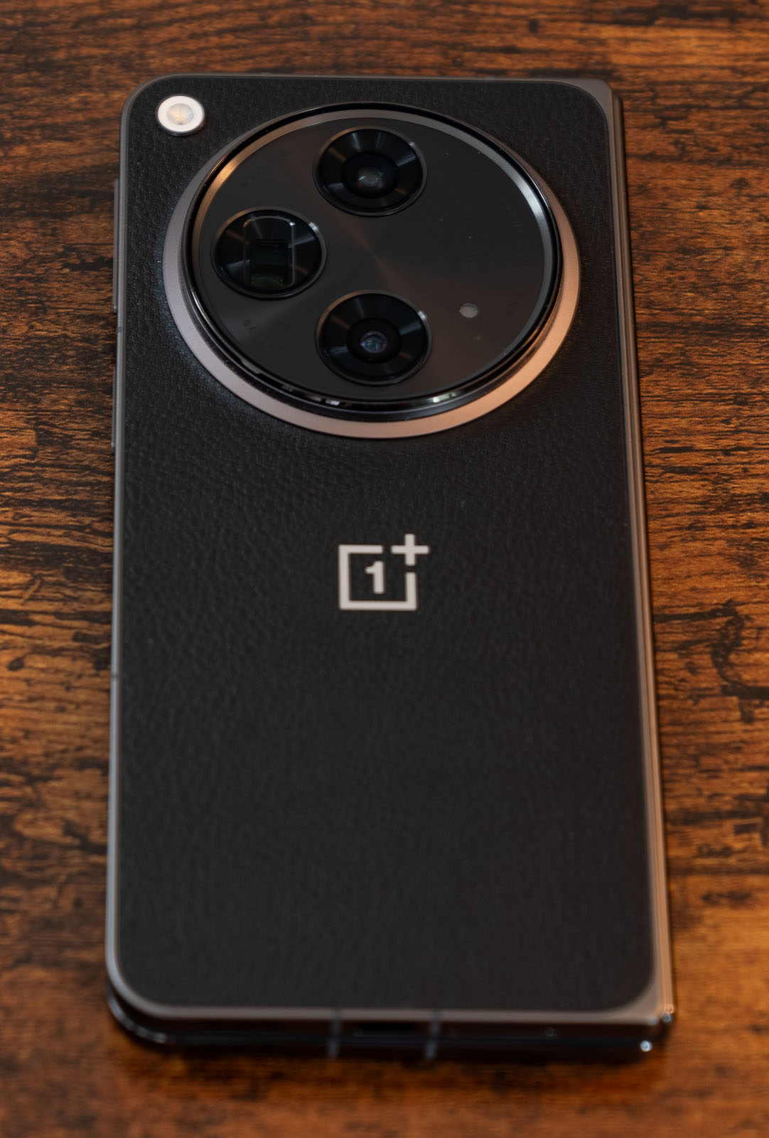 Складаний смартфон OnePlus Open