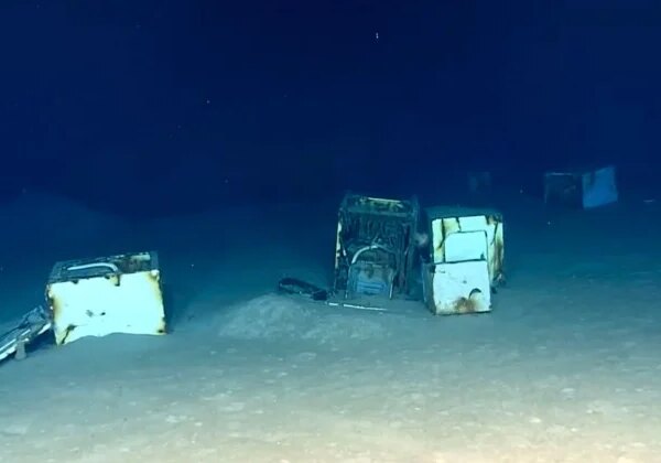Підводний дрон шукав кораблетрощу, а натомість знайшов пральні машини