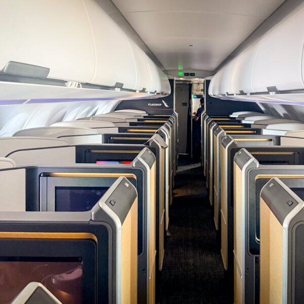 Огляд Citi AAdvantage Platinum Select World Elite Mastercard: ідеальна карта для завсідників American Airlines
