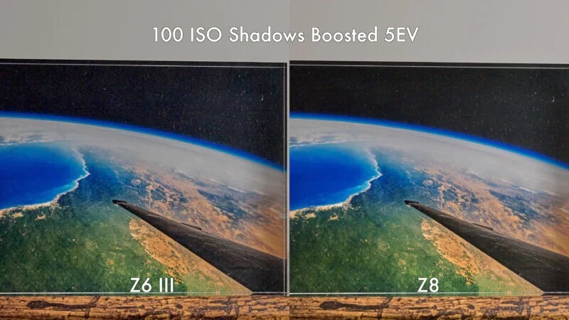 Зображення порівнює два фотографії, зроблені камерами Z6 III та Z8 при ISO 100 з підвищенням тіней на 5EV. Фотографії демонструють вид Землі з космосу, з помітними відмінностями у кольорі та яскравості між двома знімками.