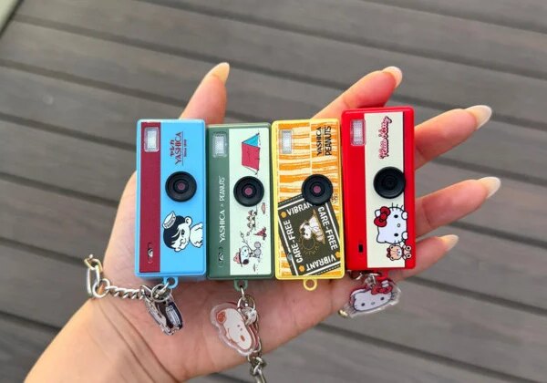 Yashica запалює ринок брелоків-фотоапаратів культовими персонажами