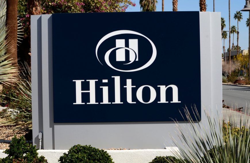 Hilton дозволив елітним учасникам програми лояльності сплачувати балами через додаток